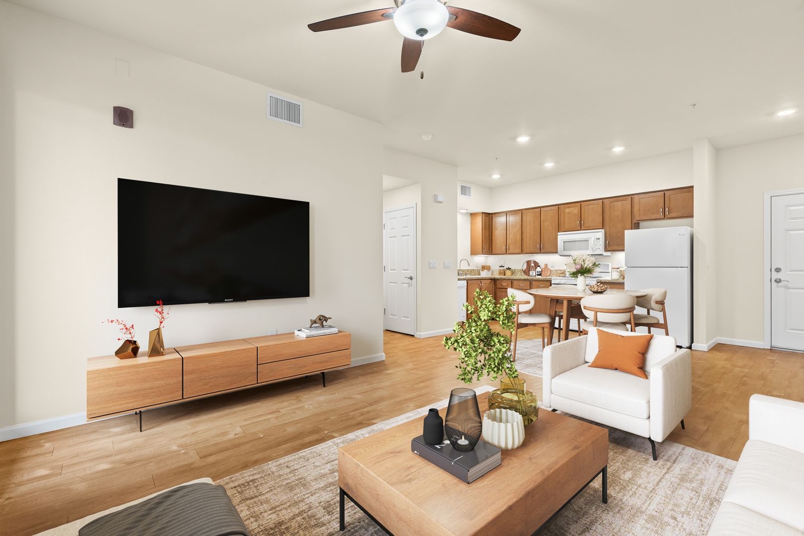 Chico Apartment: 1975 Bruce Road