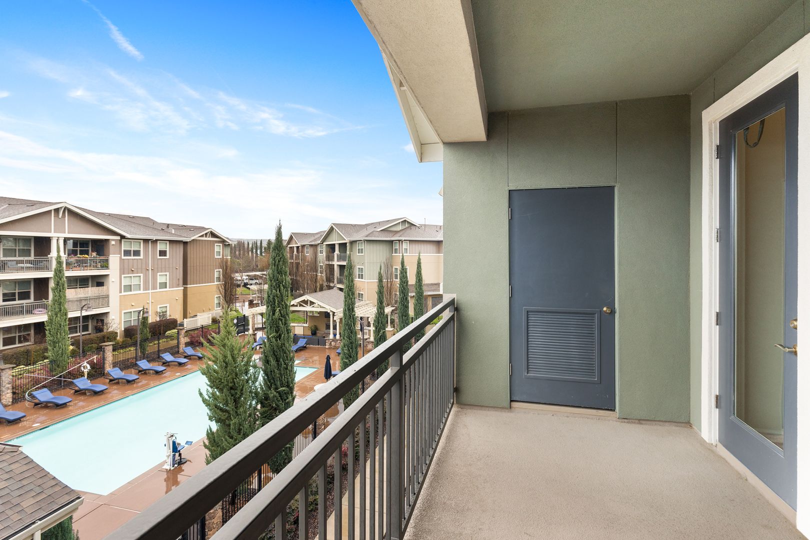 Chico Apartment: 1975 Bruce Road