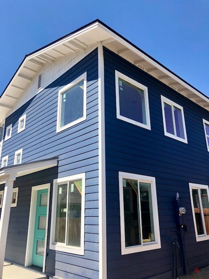 Reno Multiplex: 541 Sinclair Street