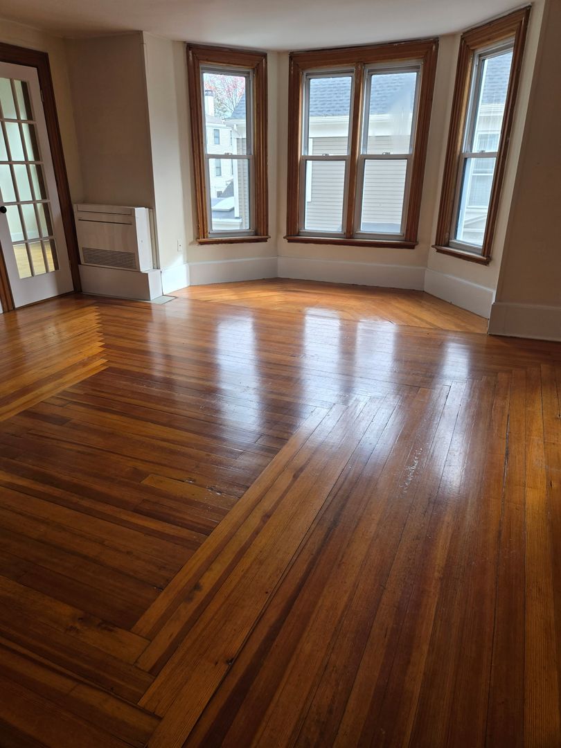 Newburyport Apartment: 48 Washington St