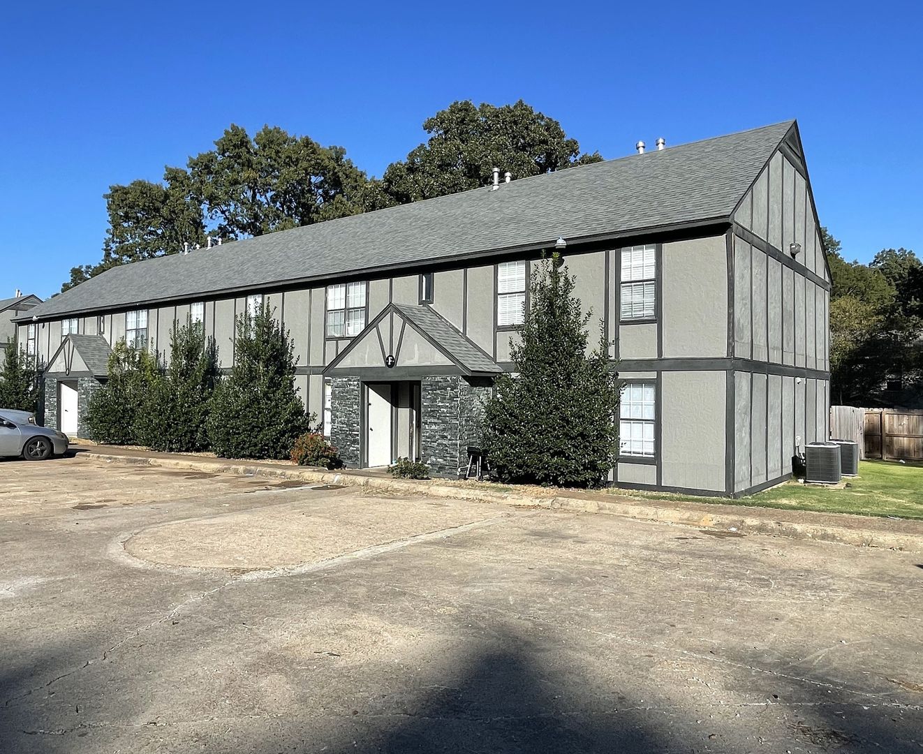 Jonesboro Apartment: 1906 West Matthews
