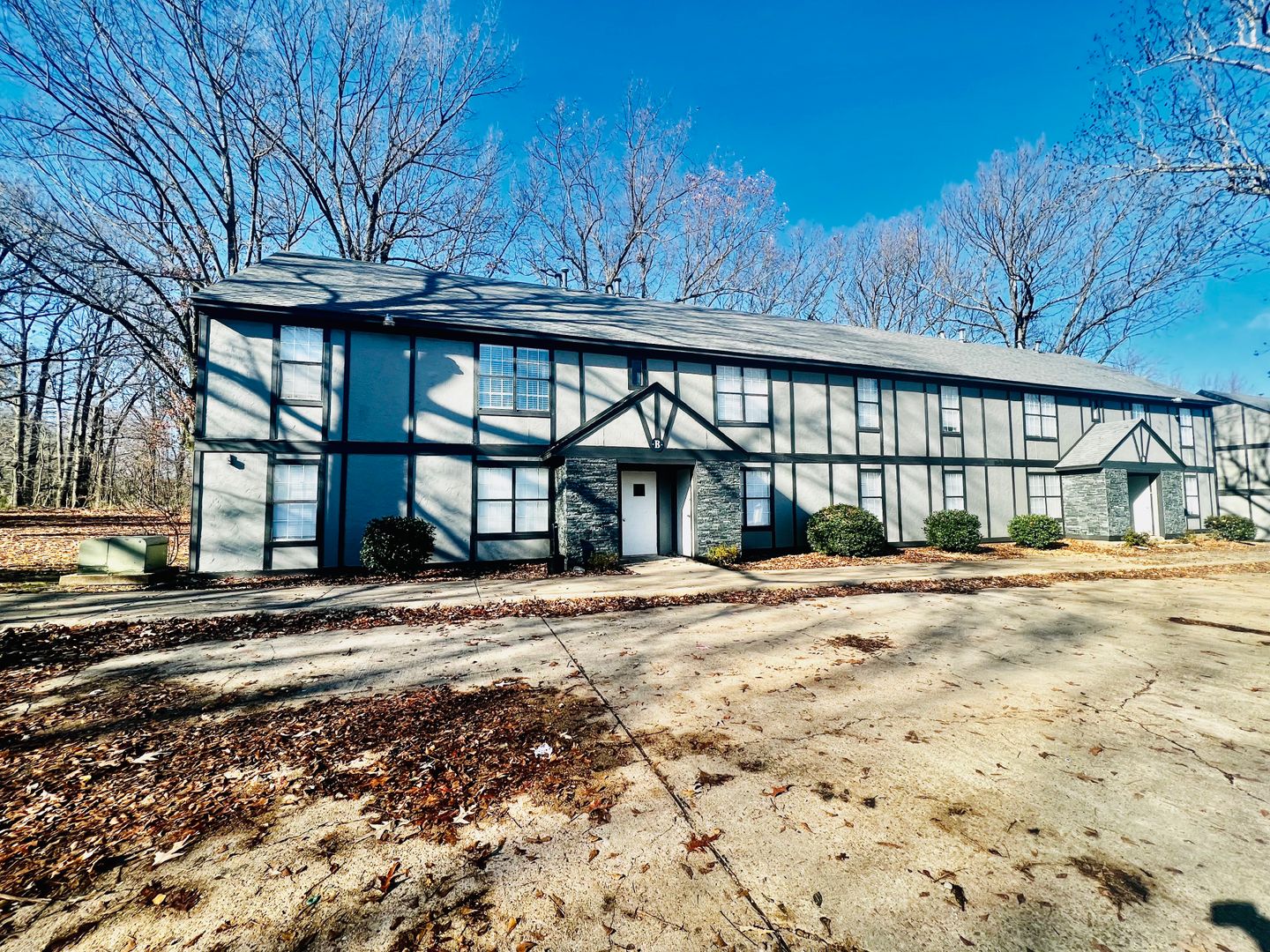 Jonesboro Apartment: 1906 West Matthews