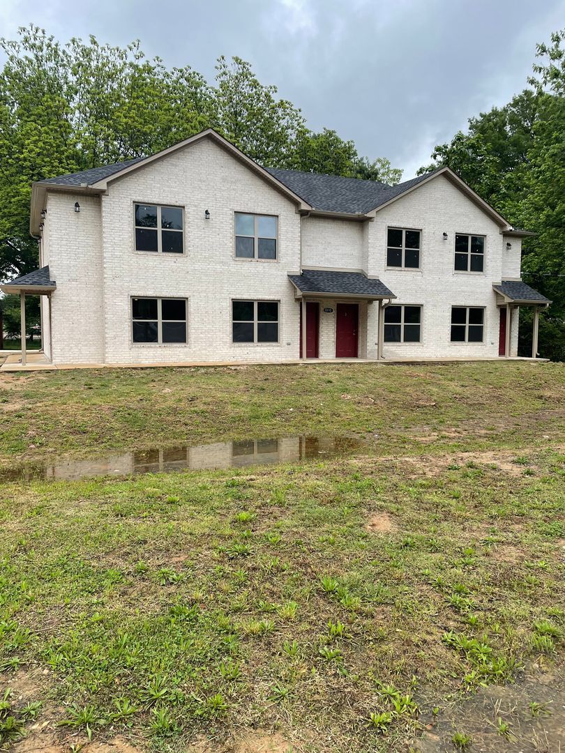 Jonesboro Apartment: 1010 N. Madison St.