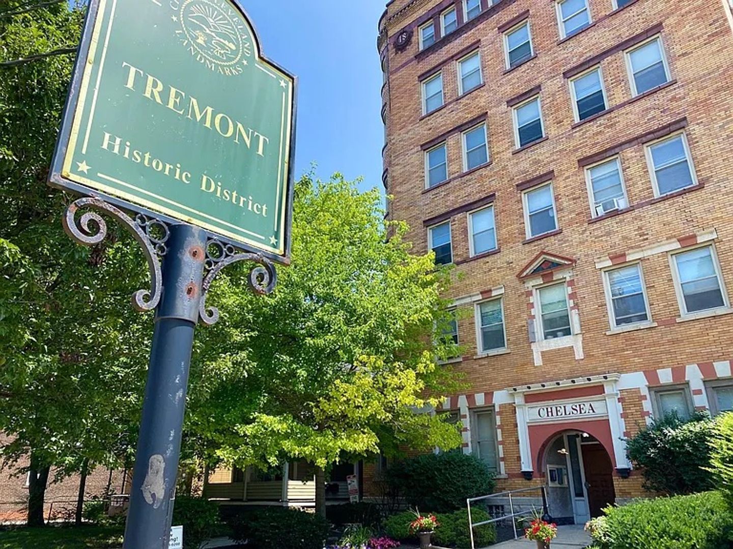 Cleveland Apartment: 2711 W 14th St.