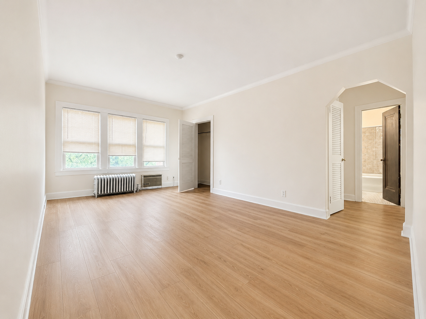 Cleveland Apartment: 3727 W 159th St.