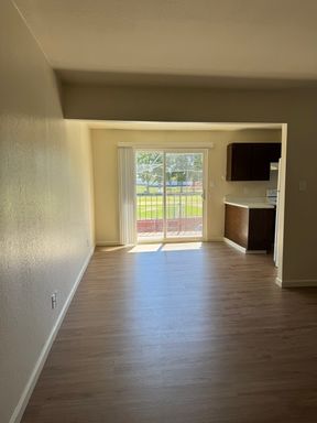 14 Days Free Rent With Immediate Occupancy! -Santa Alicia Apartments – photo 1