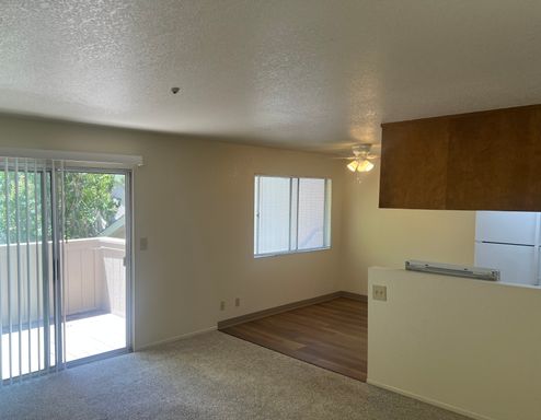 Lovely 2-bedroom 1 bath unit available! – Meadow Oaks Apartments – photo 1