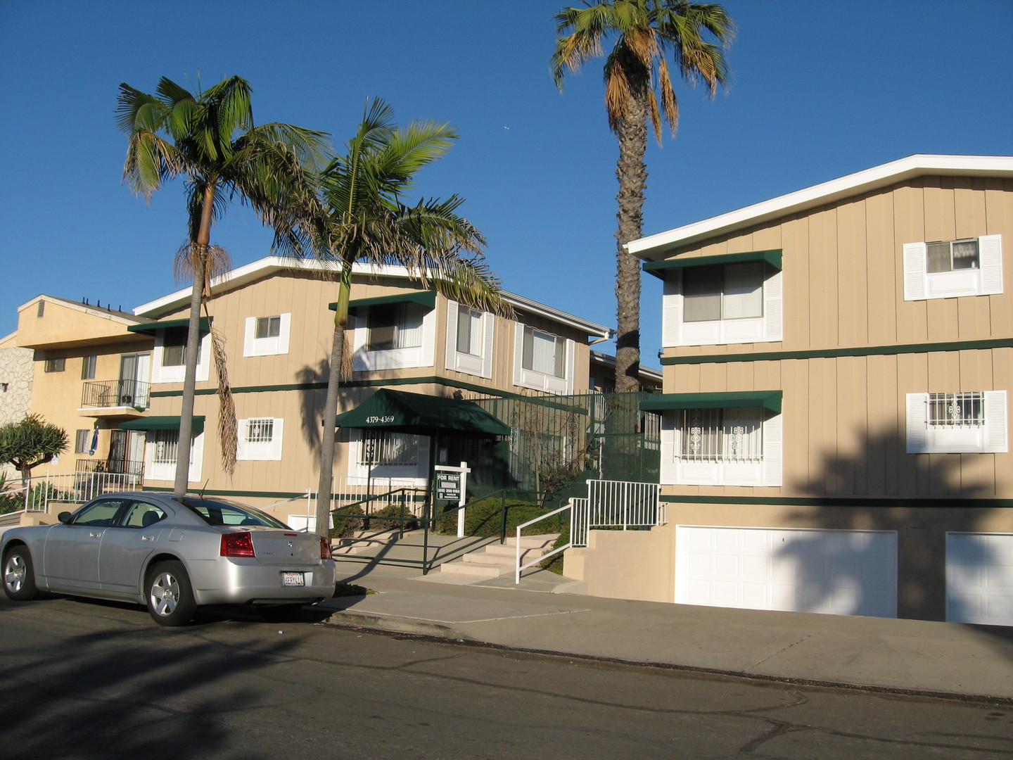 San Diego Apartment: 4379 Hamilton St. #3