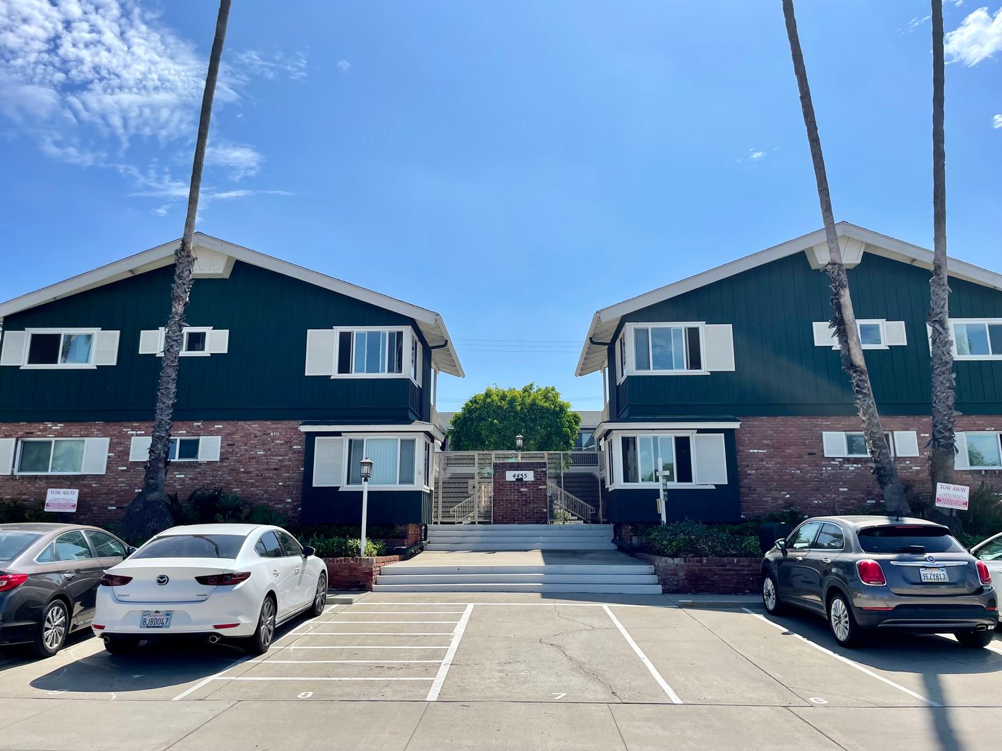 San Diego Apartment: 4455 Alabama St.