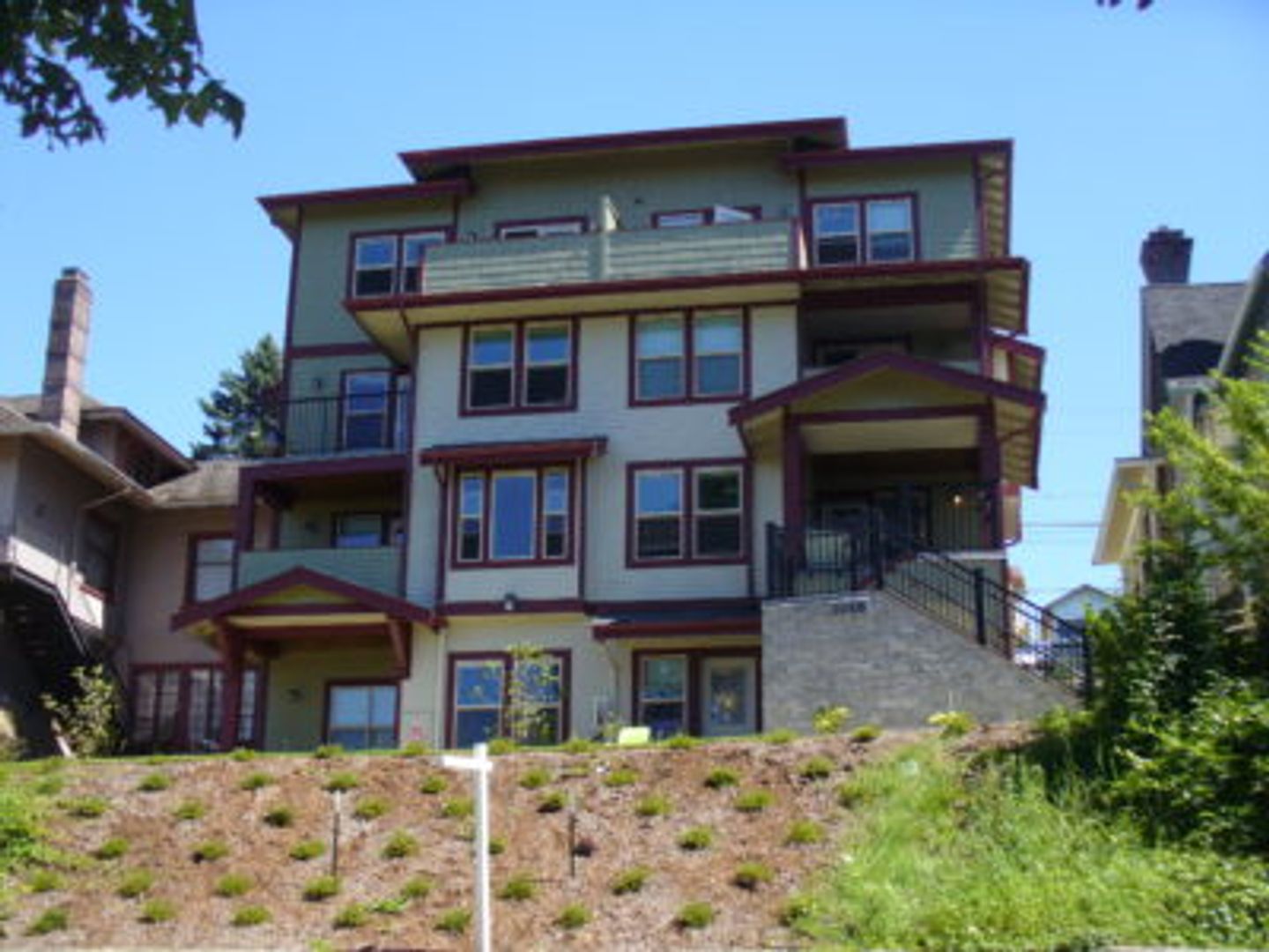 Bellingham Apartment: 1016 N Garden St