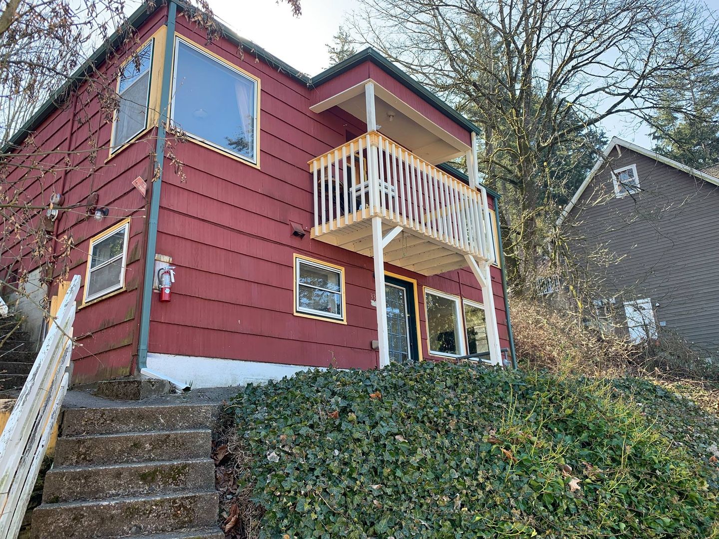 Bellingham Apartment: 336 N Garden St