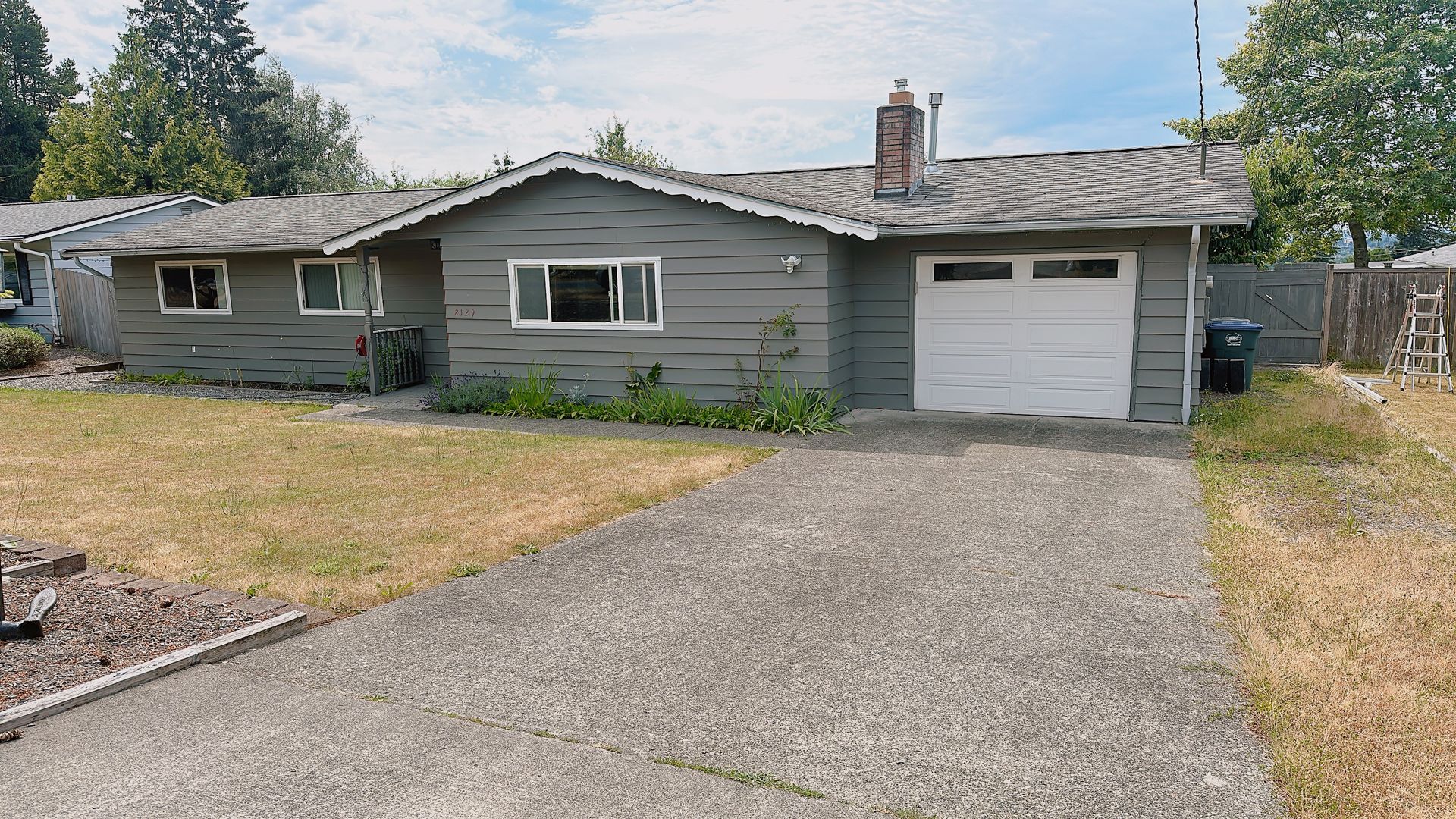Bellingham House: 2129 Erie St