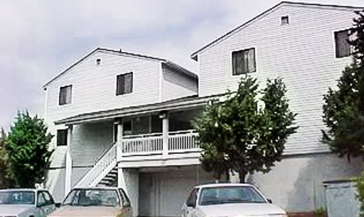 First Full Month's Rent Free! - 2bed/1.5bath – photo 1