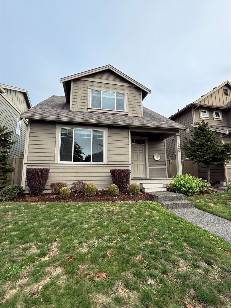 Bellingham House: 320 Tremont