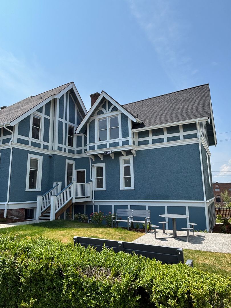 Bellingham Apartment: 1201 N Garden St