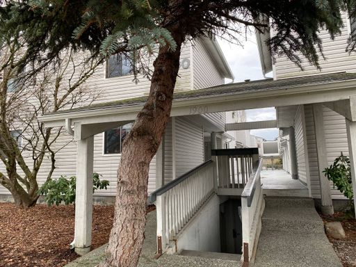 First Full Month's Rent Free! - 2 bed/1.5 bath – photo 1