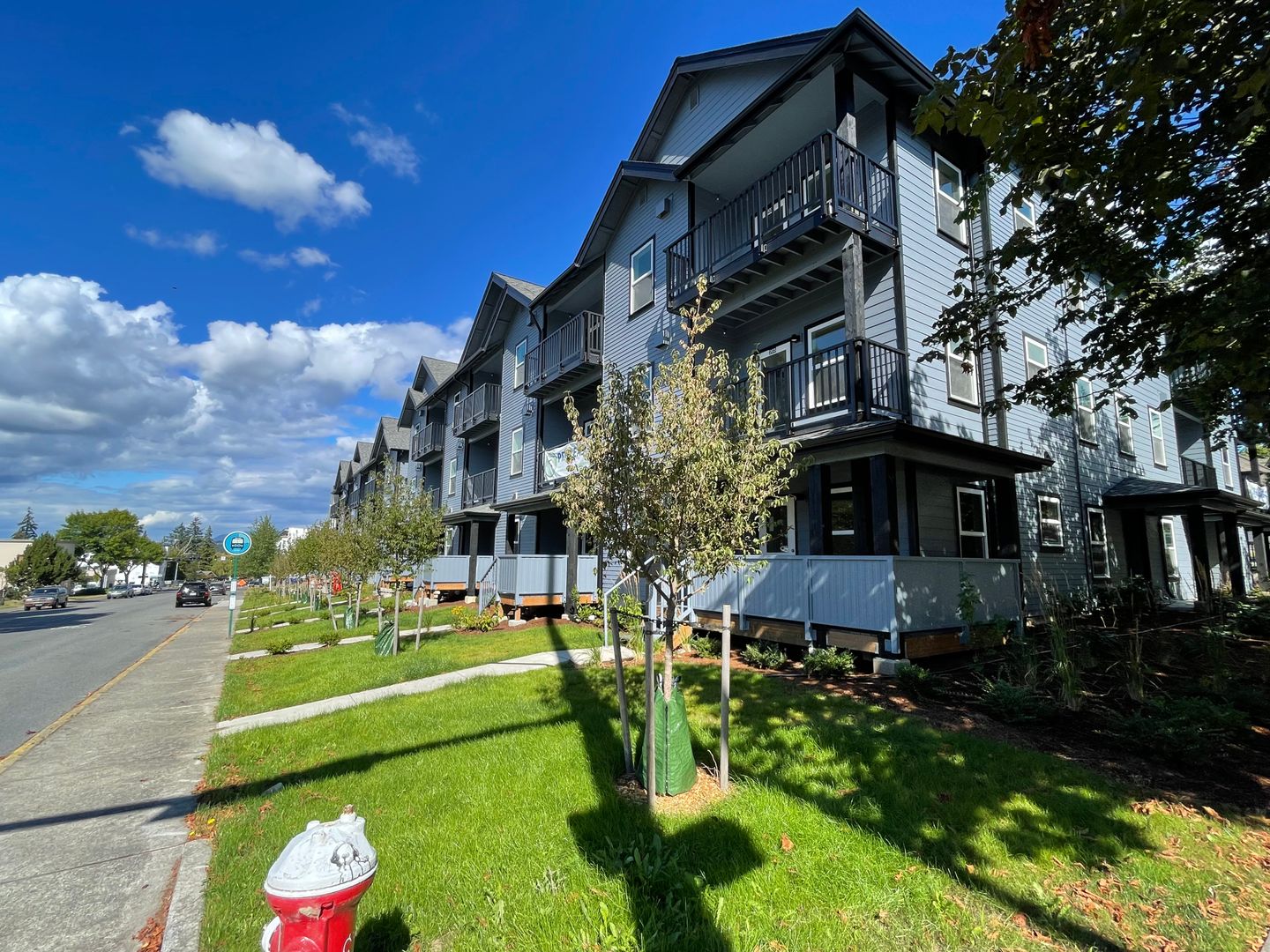 Bellingham Apartment: 1200/1210 Billy Frank Jr St