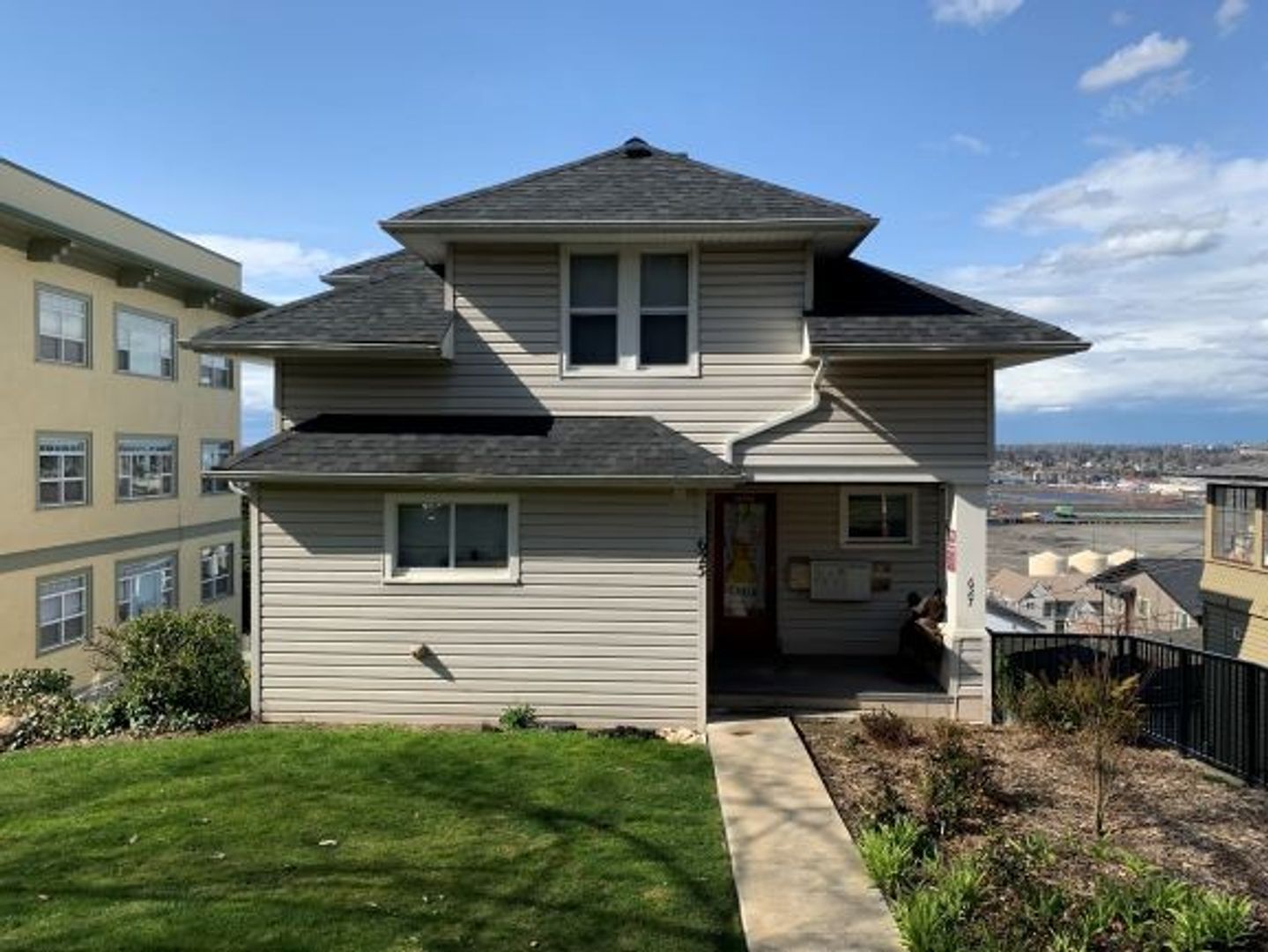 Bellingham Apartment: 625 N Forest St