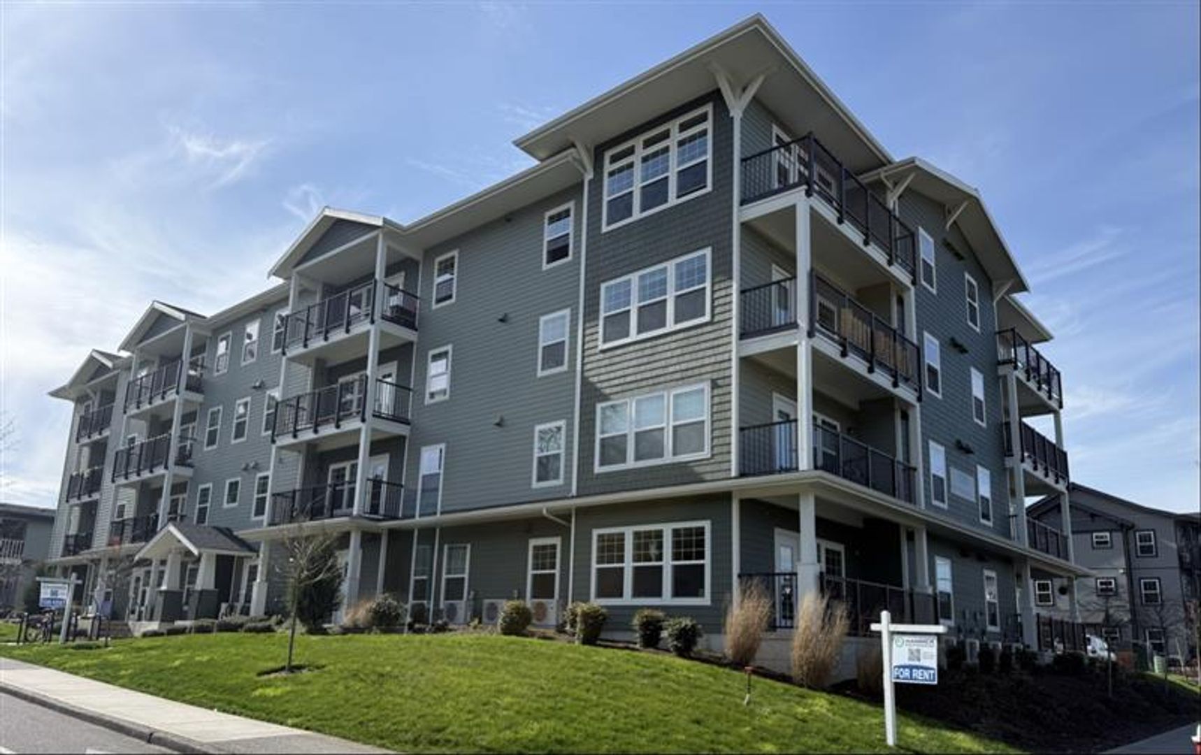 Bellingham Apartment: 1025 Billy Frank Jr St
