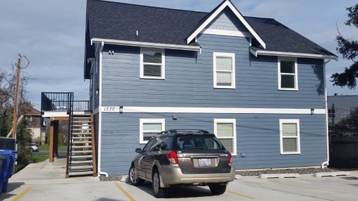AVAILABLE NOW: 4 bedroom/2 bath close to WWU + Downtown! – photo 1