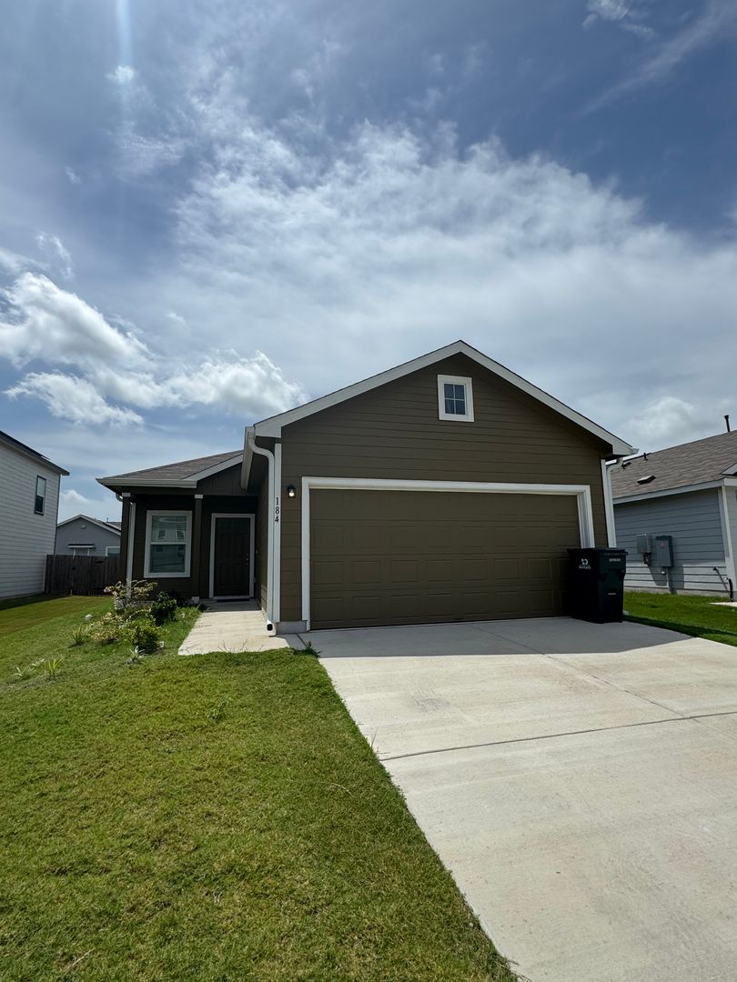 Maxwell House: 184 Agate Cliff Dr