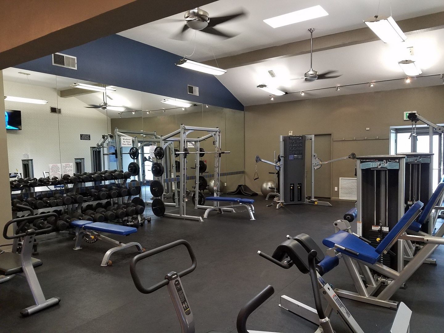 5550 Owensmouth Ave. 317, Woodland Hills, CA 91367