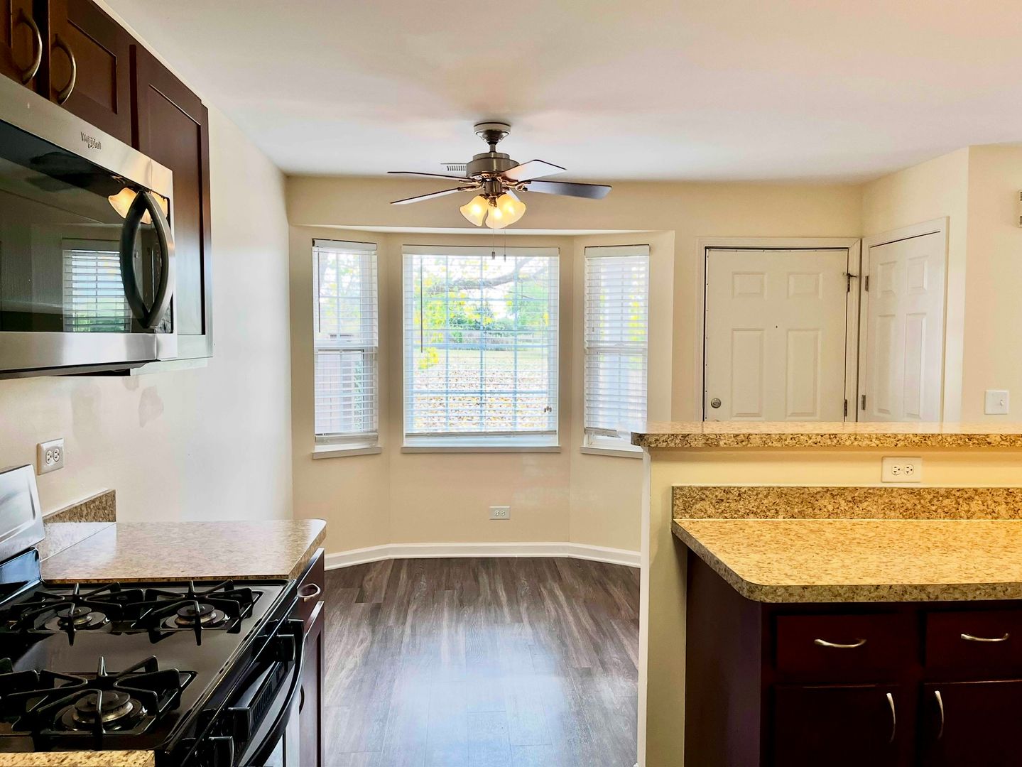 Aurora Apartment: 168 Gregory St