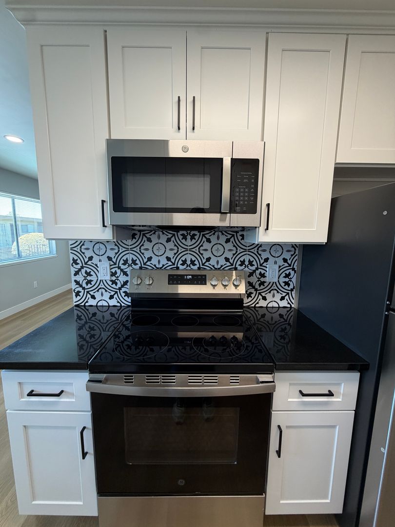 SAN LEANDRO Apartment: 14433 BANCROFT AVENUE