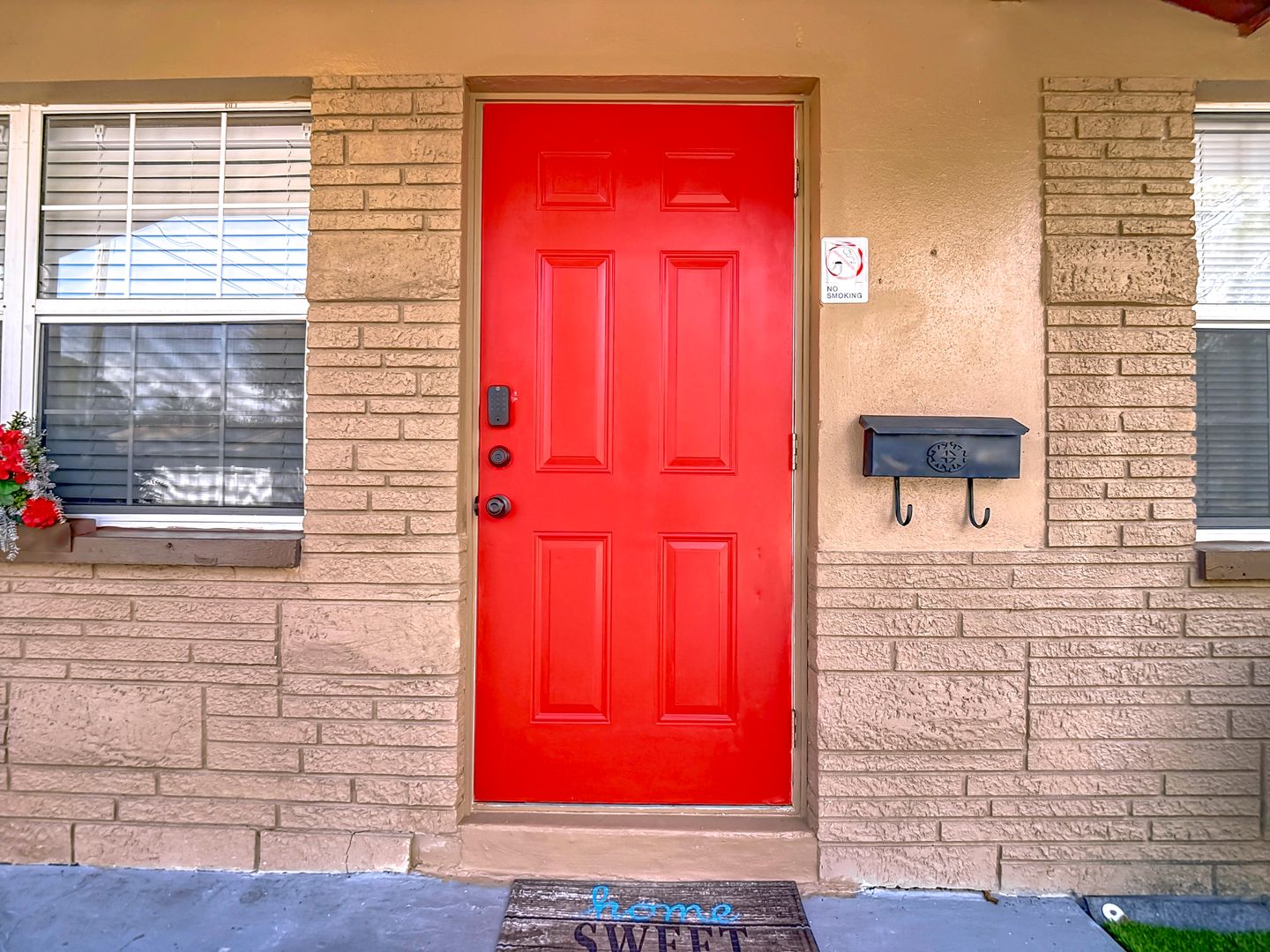 ST. PETERSBURG Apartment: 139 SE JEFFERSON CIRCLE N