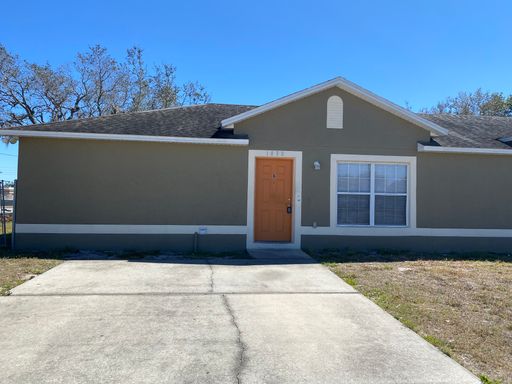 3 Bedroom, 1 bathroom Duplex Winter Haven – photo 1