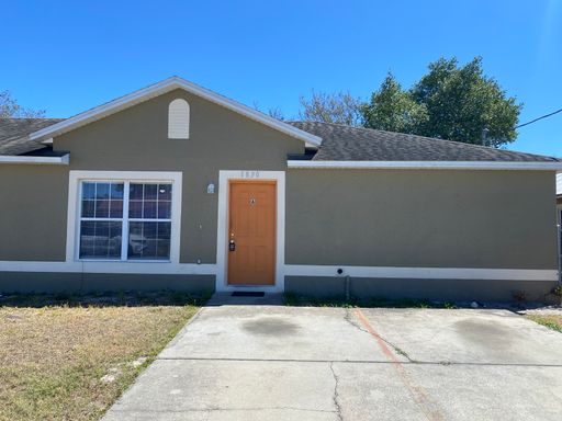 3 Bedroom, 1 bathroom Duplex Winter Haven! – photo 1