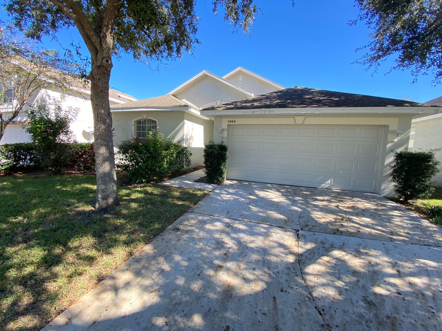 ORLANDO House: 9444 EDENSHIRE CIR.