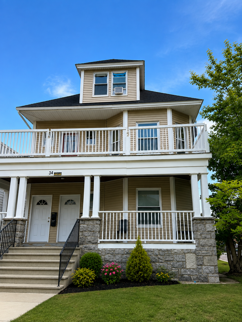 Lawrence Apartment: 34 Coolidge Street