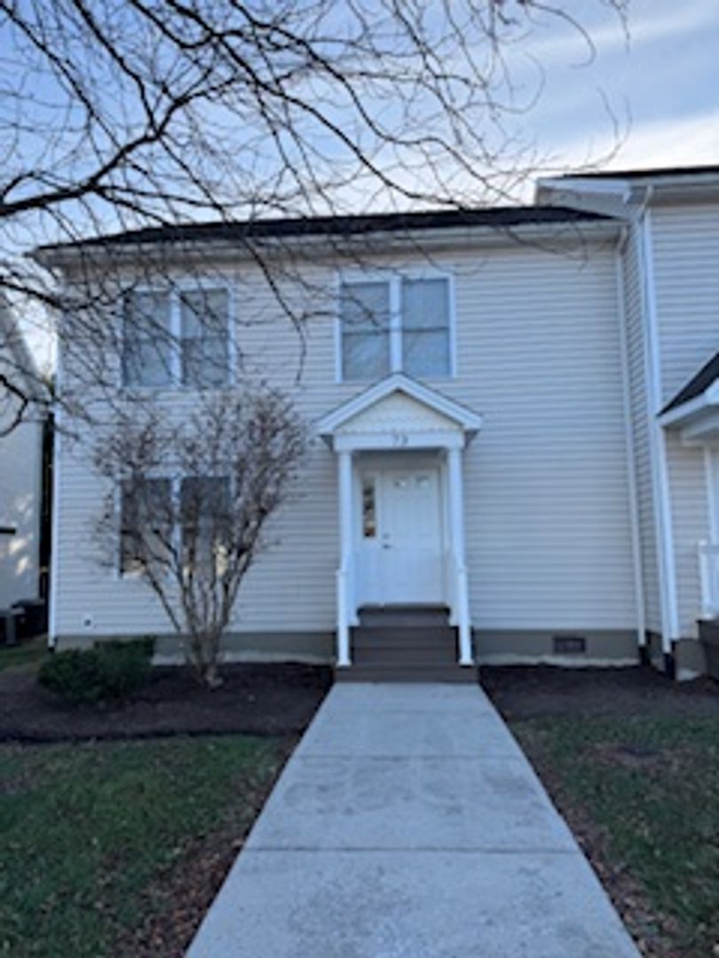 Lexington Apartment: 73 Trimmer Trail