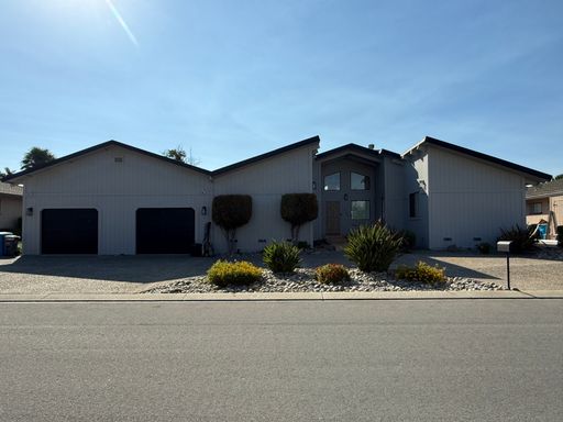 Mid century inspired home in Ridgemark – photo 1