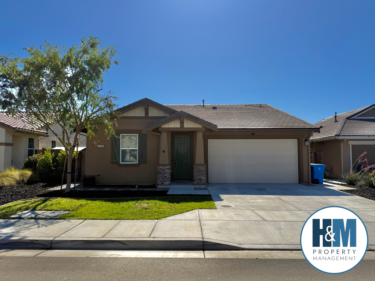 Hollister House: 2925 Walker Way