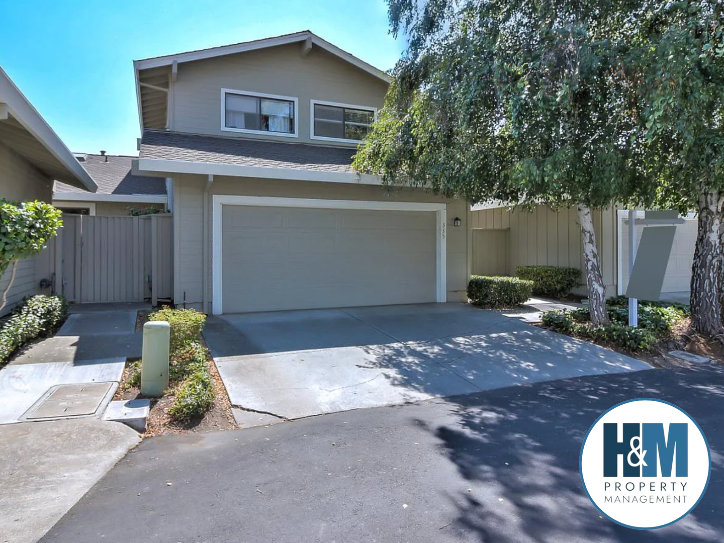 HOLLISTER House: 335 DONNAS LN