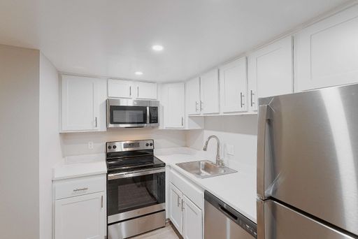 118 N le blvd de la Paix Apt. 2301 South Bend, IN 46615 – photo 1