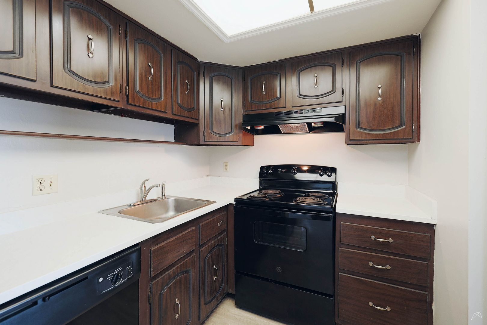 South Bend Apartment: 3001 E. Jefferson Blvd.