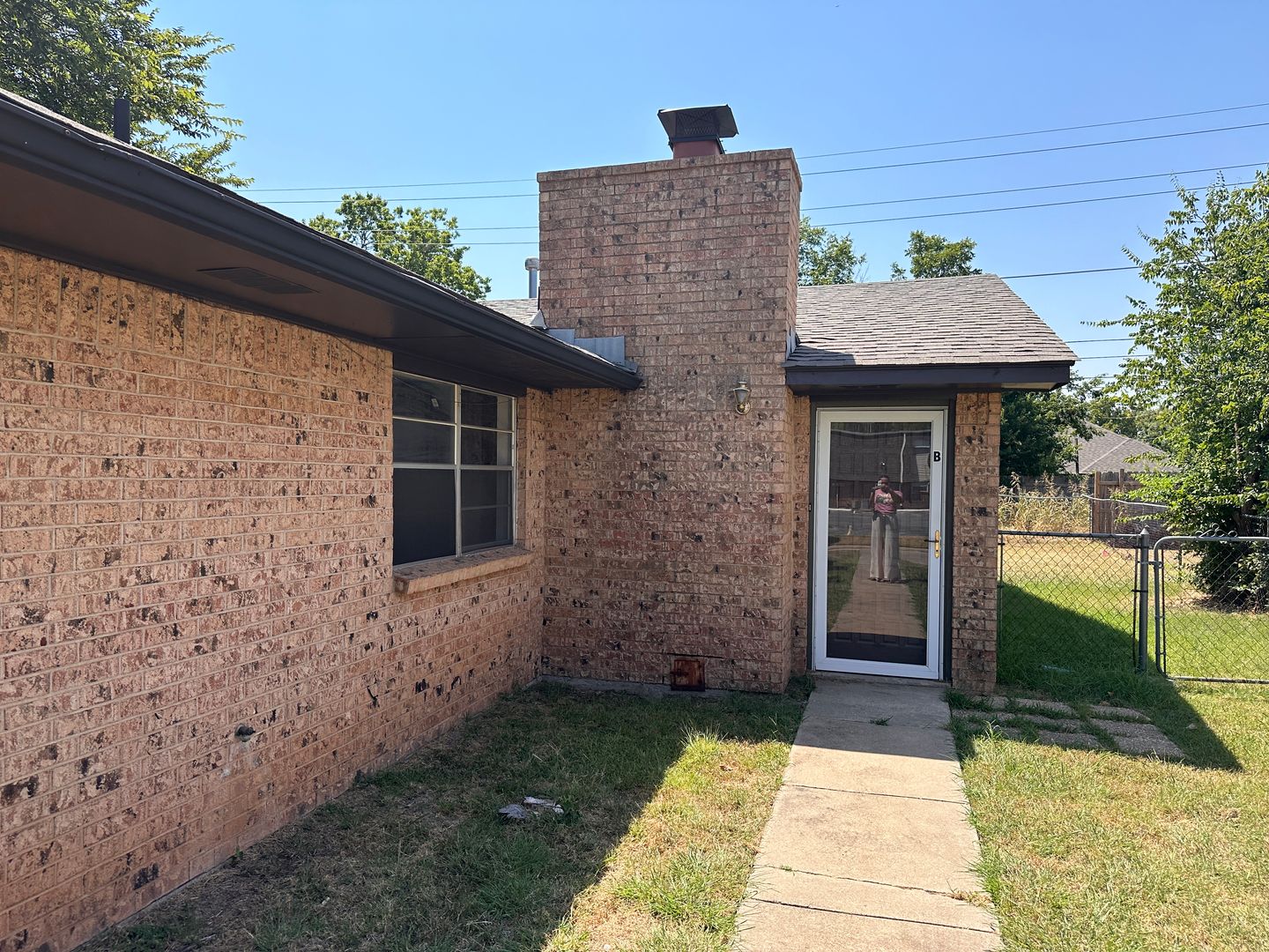 Lawton Apartment: 4806 NW Motif Manor