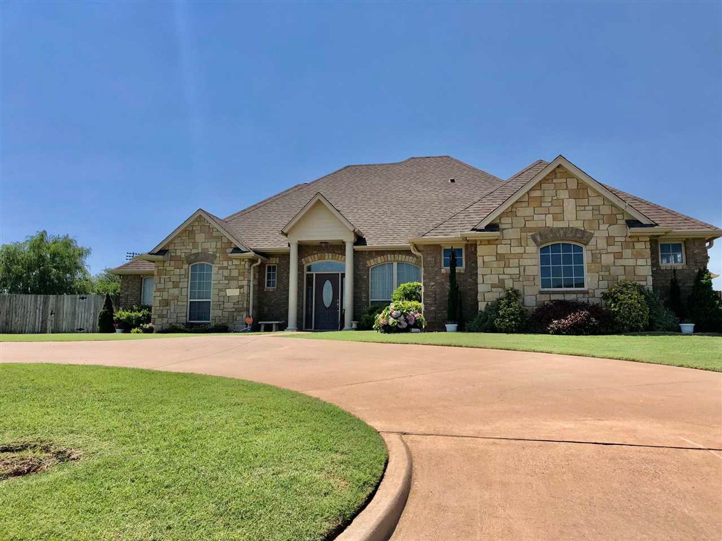 Cache House: 1001 Hummingbird Dr