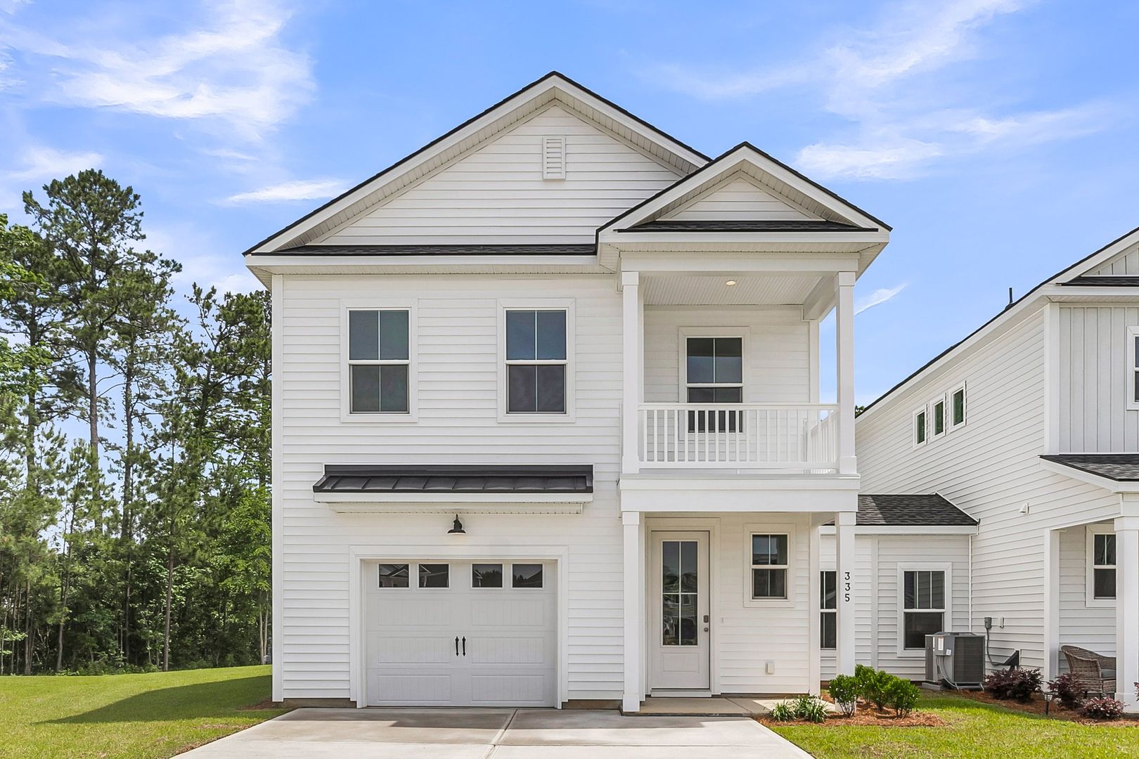 Goose Creek House: 335 Chapman Circle