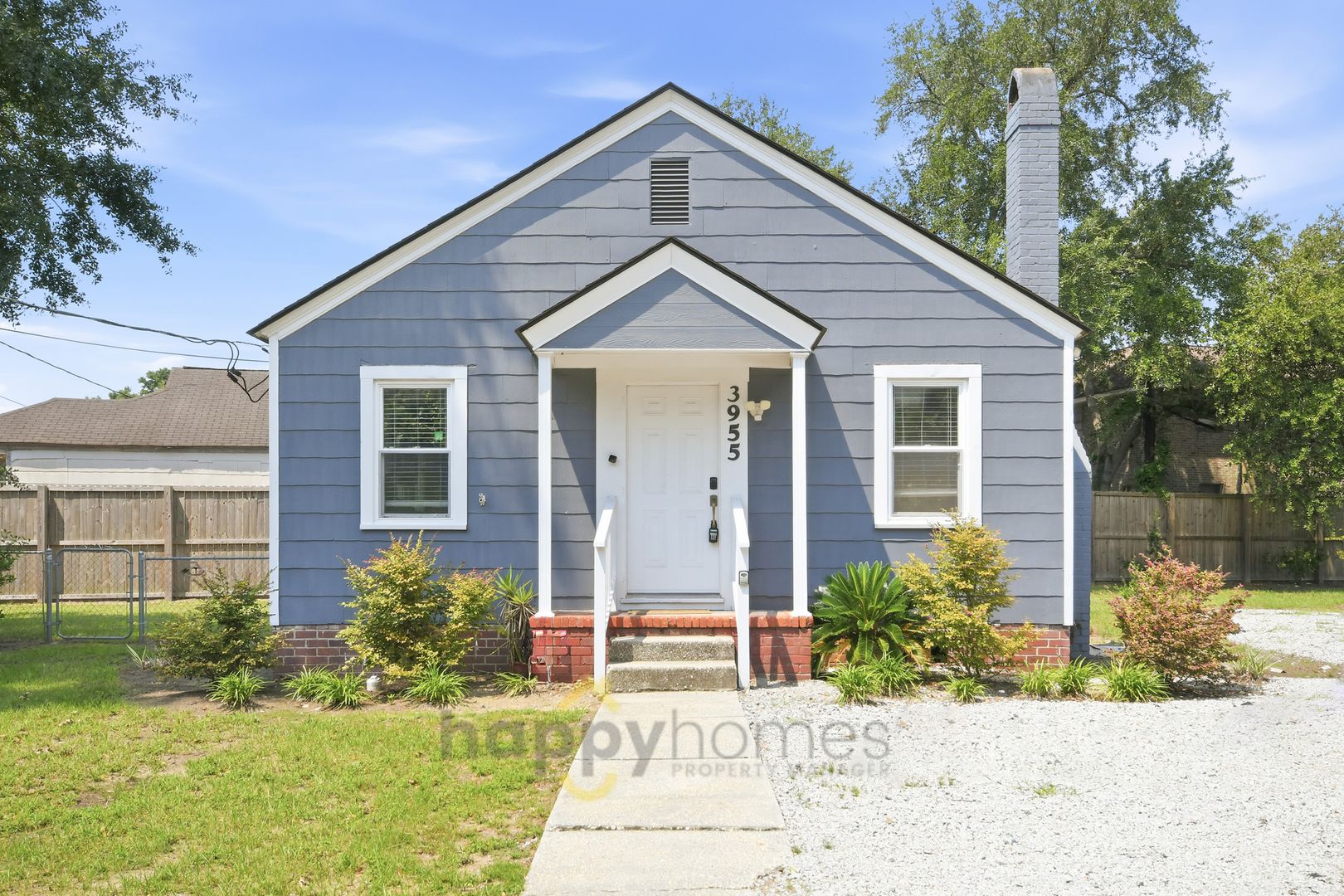 Charleston House: 3955 Christopher Street