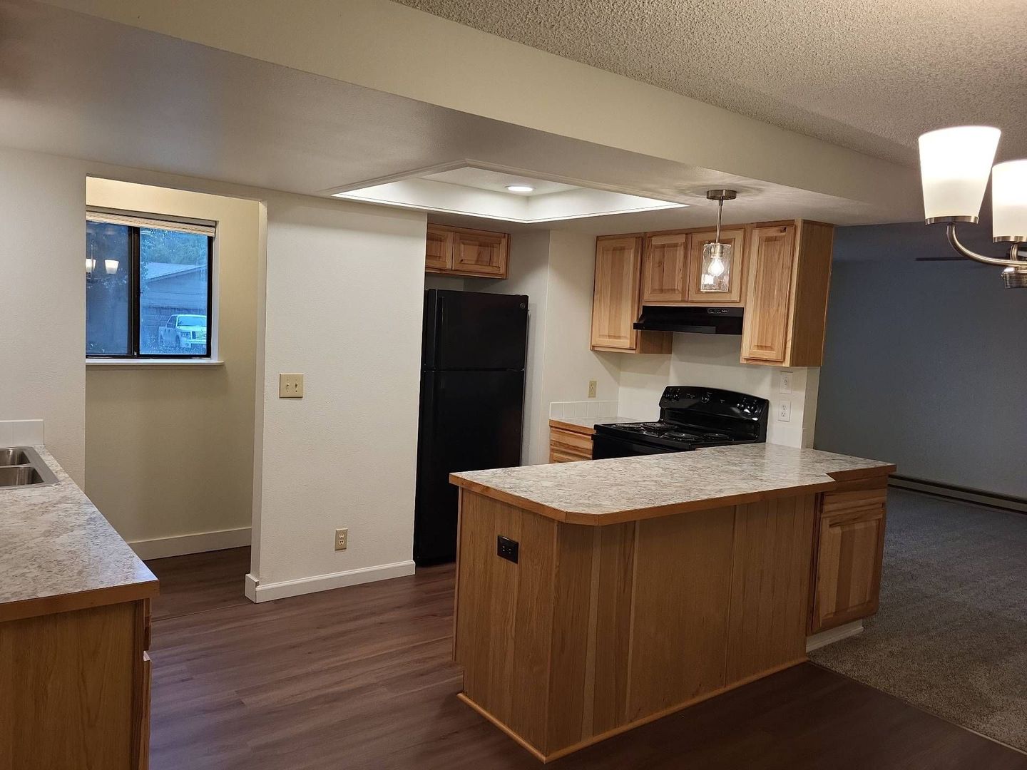 Hayden Apartment: 9973- 9975