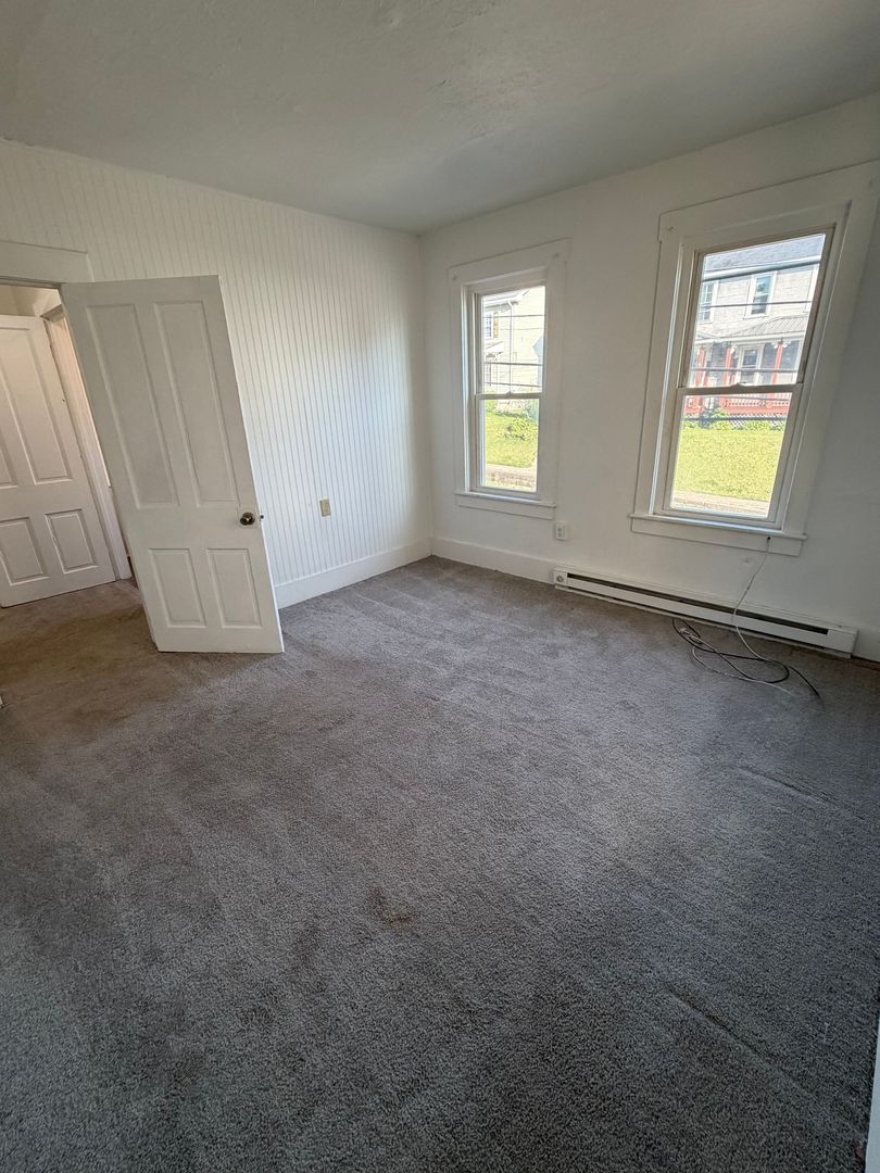Bellefonte Apartment: 311 E Lamb St