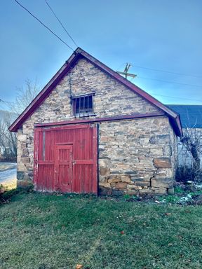 Garage Storage Unit for Rent - Pleasant Gap