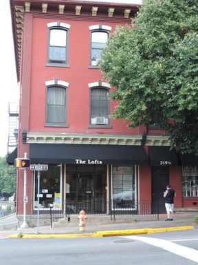 219-221 W. High St - Loft 650