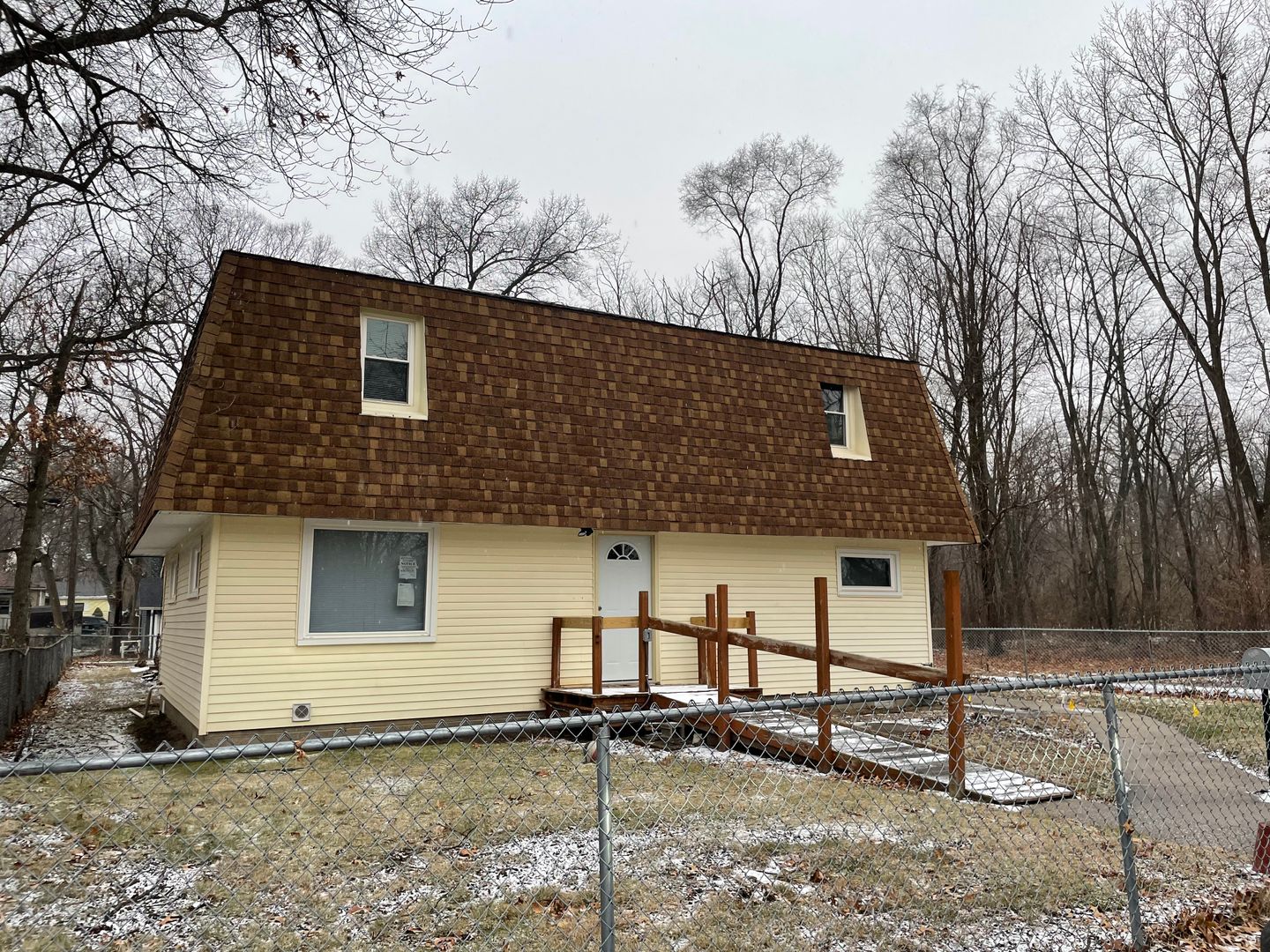 Hobart House: 400 S. Liberty St.