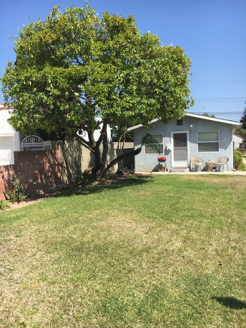 Torrance Apartment: 1504 Madrid Avenue