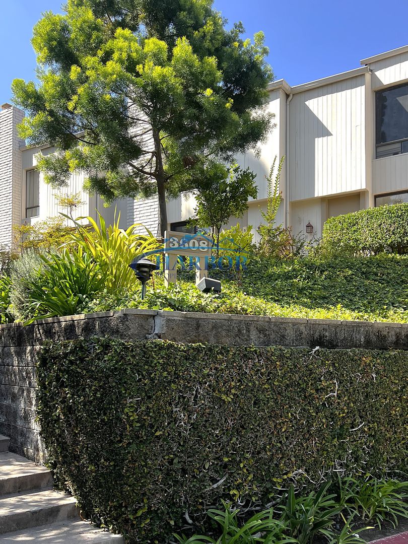 Rolling Hills Estates Apartment: 3608 West Estates Lane - B